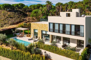 Luxury Villa In Quinta do Lago Private pool Rooftop Jacuzzi Office Game room ARKEO LUXURY